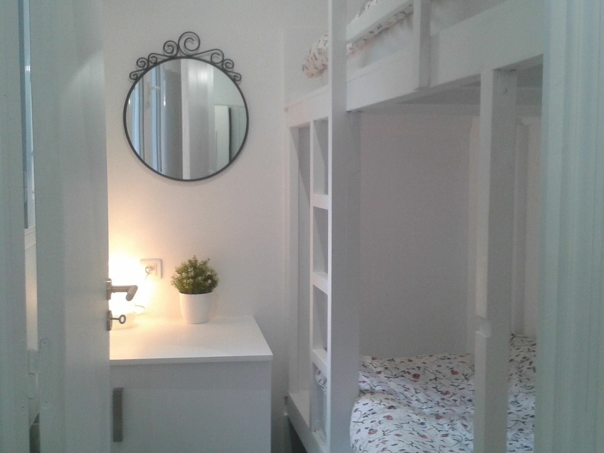 Montmartre Apartments Matisse Париж Екстериор снимка